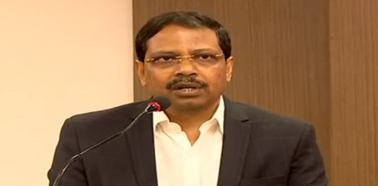 "தமிழகத்தில் பிரச்சனையின்றித் தேர்தலை நடத்த முடிகிறது"- தலைமைத் தேர்தல் அதிகாரி பேச்சு!