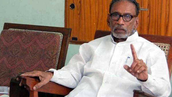 மோடியின் பாஸ்போர்ட்டை அதிகாரிகள் ரத்து செய்வார்களா? - பழ.நெடுமாறன்