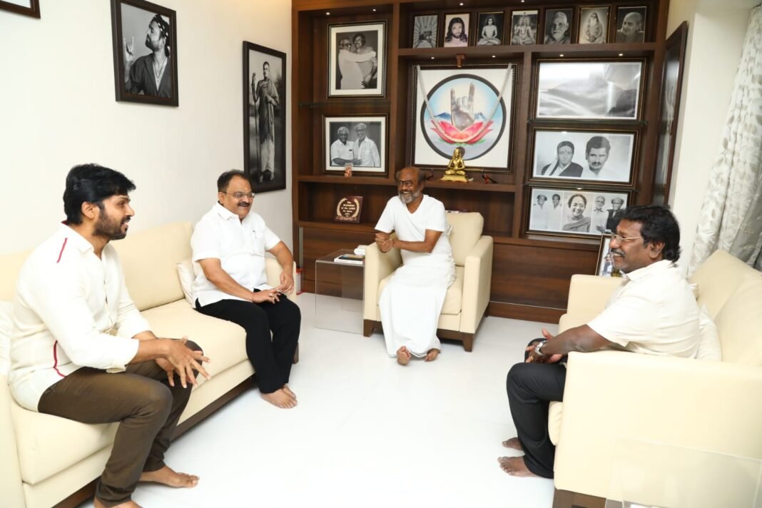 ரஜினிகாந்திடம் நட்சத்திர கலை விழாவிற்காக ஆலோசனை