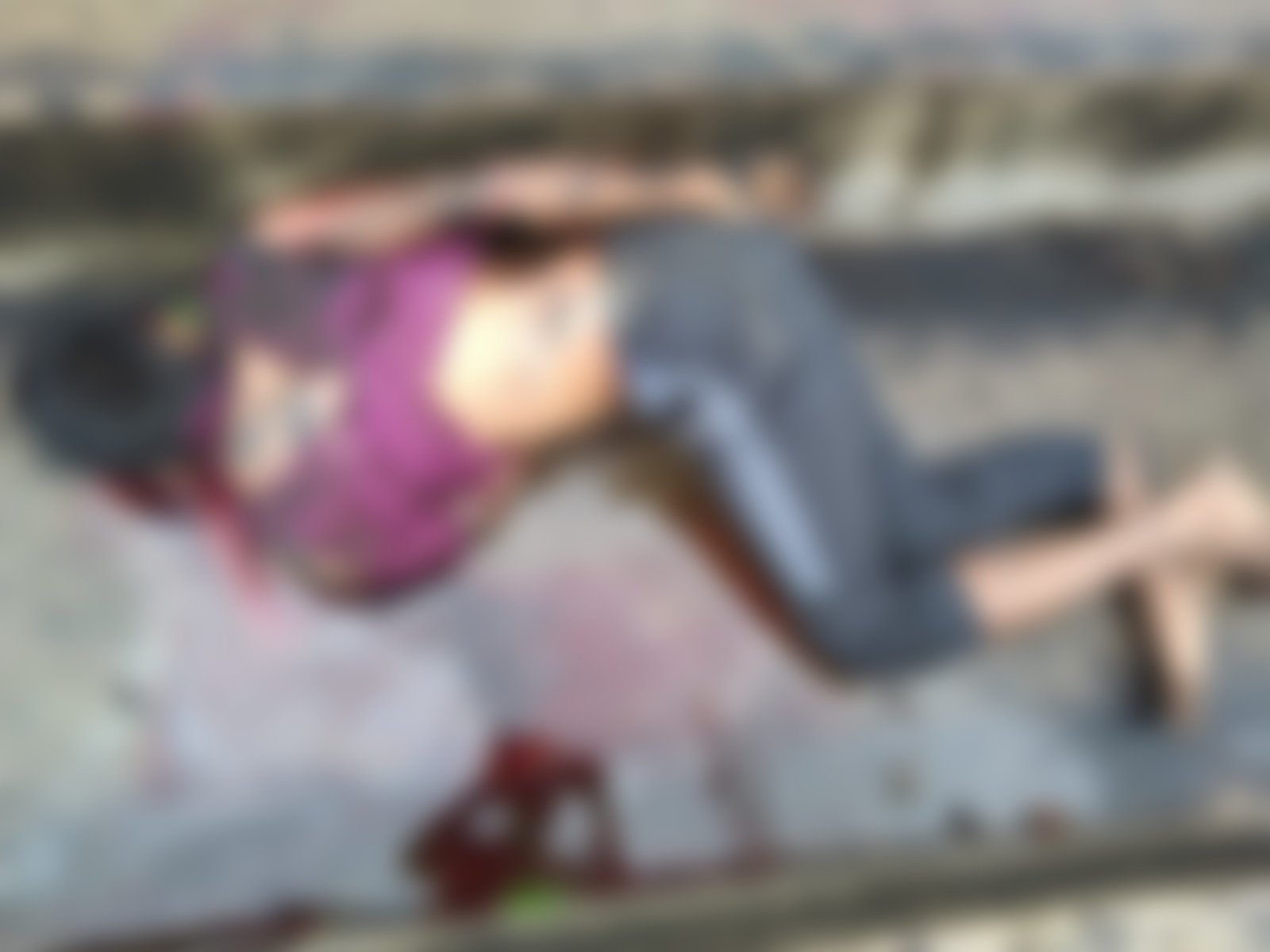    மந்தவெளி அருகே ரயிலில் பாய்ந்து காவலர் தற்கொலை