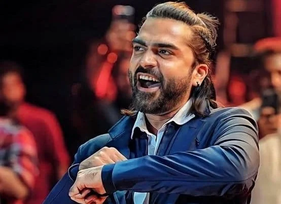 பிரபல நடிகையுடன் லிவ்-இன் உறவில் சிம்பு...! உண்மையா? வதந்தியா?
