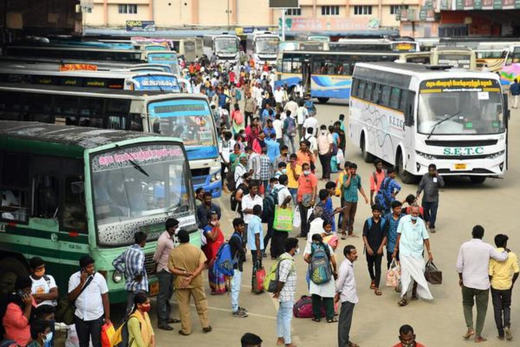 தமிழகம் முழுவதும் தீபாவளி பண்டிகையை முன்னிட்டு 16,500 சிறப்புப் பேருந்துகள் இயக்க திட்டம்.