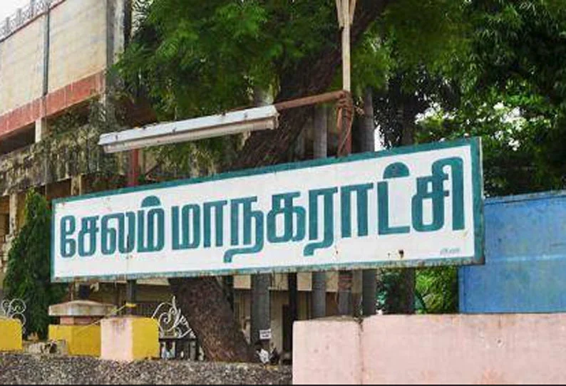 ஜாமினில் எடுத்த வக்கீலை வீடு புகுந்து சரமாரியாக வெட்டிய ரவுடி தடுக்க வந்த மனைவிக்கும் வெட்டு. 