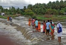 திருக்கோவிலூர் தென்பெண்ணை ஆற்றில் நீர்வரத்து அதிகரிப்பு விவசாயிகள் மகிழ்ச்சி: