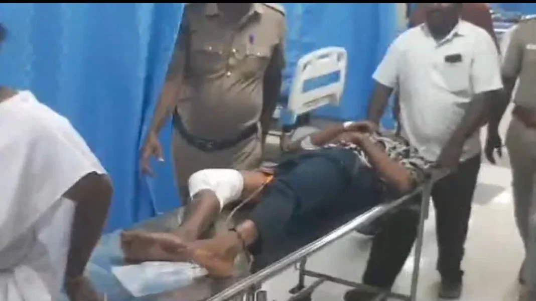 ரவுடியை சுட்டுப்பிடித்த காவல்துறையினர் திண்டுக்கல்லில் பரபரப்பு - இளைஞர் கொலை வழக்கில்.