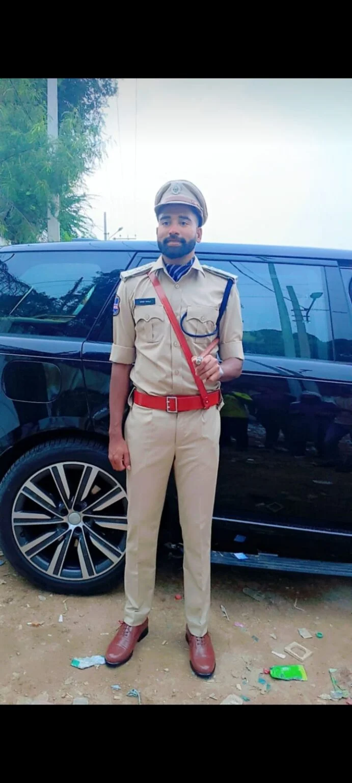 தெலுங்கானாவின் டி.எஸ்.பி. ஆக பொறுப்பேற்ற முகமது சிராஜ் .