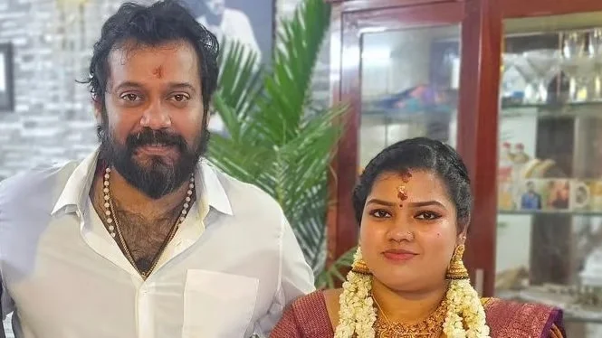  சர்ச்சைக்கு இடையே 250 கோடி சொத்து மதிப்புள்ள பாலா திருமணம்!